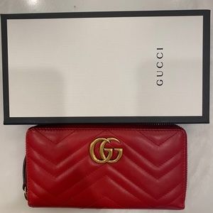 Gucci marmont quilted leather wallet
